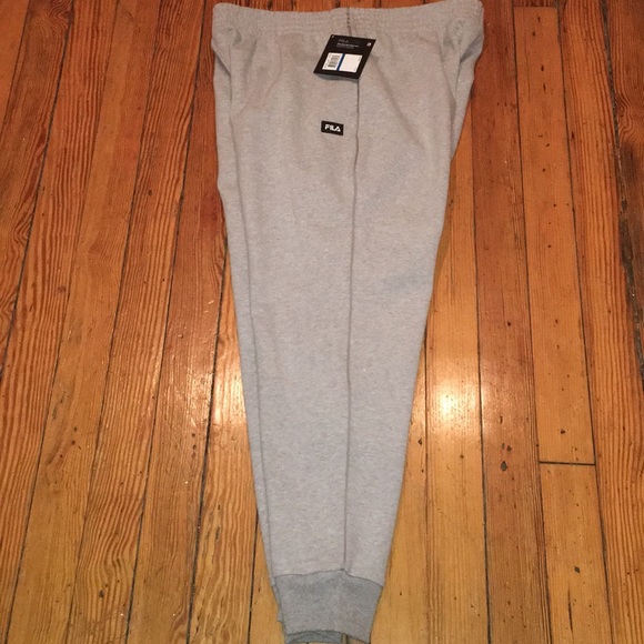 Men’s Fila Jogger Size XL NWT - Picture 3 of 8
